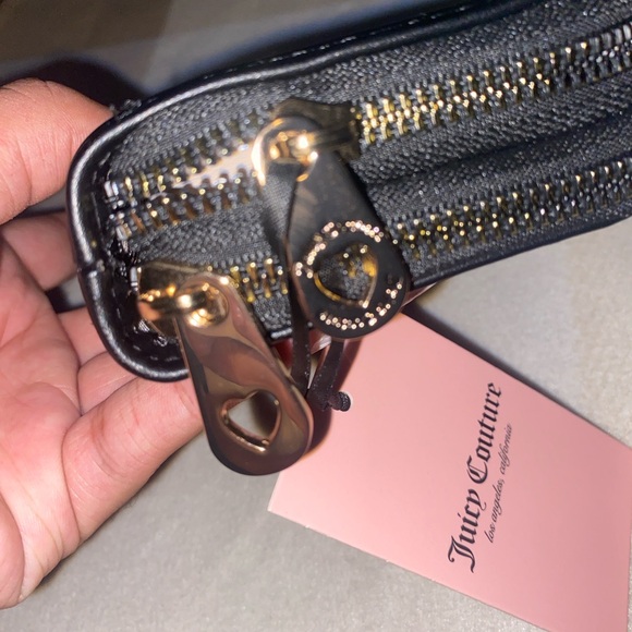 NWT Juicy Couture dual-zip organizer 🥥 - Picture 3 of 6
